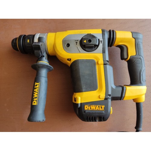 VÝPRODEJ DeWALT D25417KT Kombinované kladivo SDS+příslušenství, 4,2J PO SERVISE!!