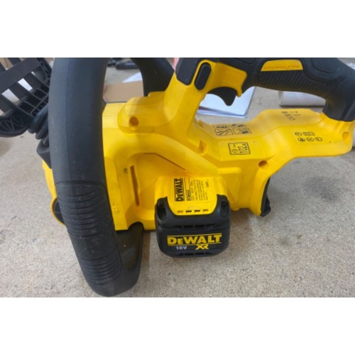 VÝPRODEJ DeWALT DCM565N Aku řetězová pila 30 mm XR (18V/bez aku) 1X VYZKOUŠENO!!