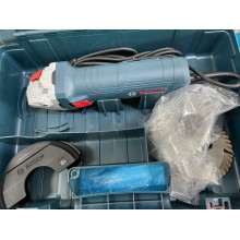 VÝPRODEJ BOSCH GWS 12-125 PROFESSIONAL Úhlová bruska, kufr, dělicí kotouč PO SERVISE