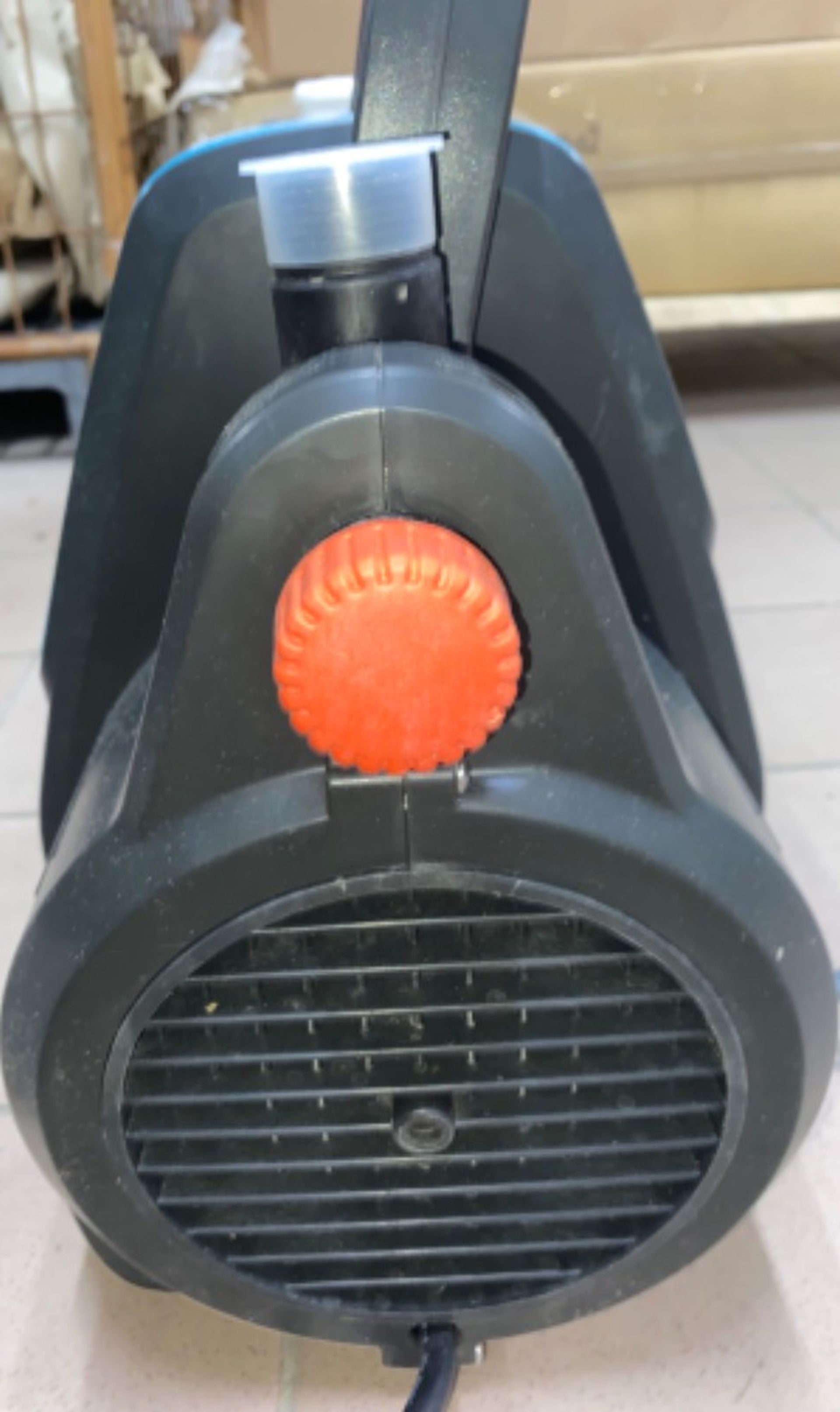 VÝPRODEJ GARDENA 6000 / 6E LCD inox Domovní vodní automat 1760-20 PO SERVISE!!